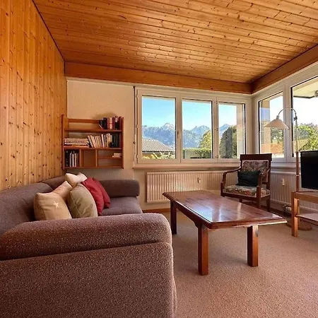 Cozy With Garden And Mountain View. Daire *