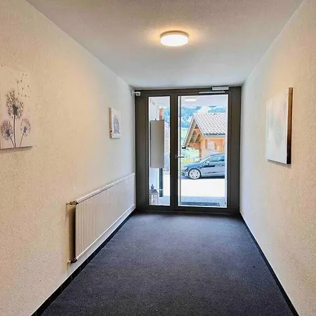 Apartment Cozy With Garden And Mountain View. Zweisimmen